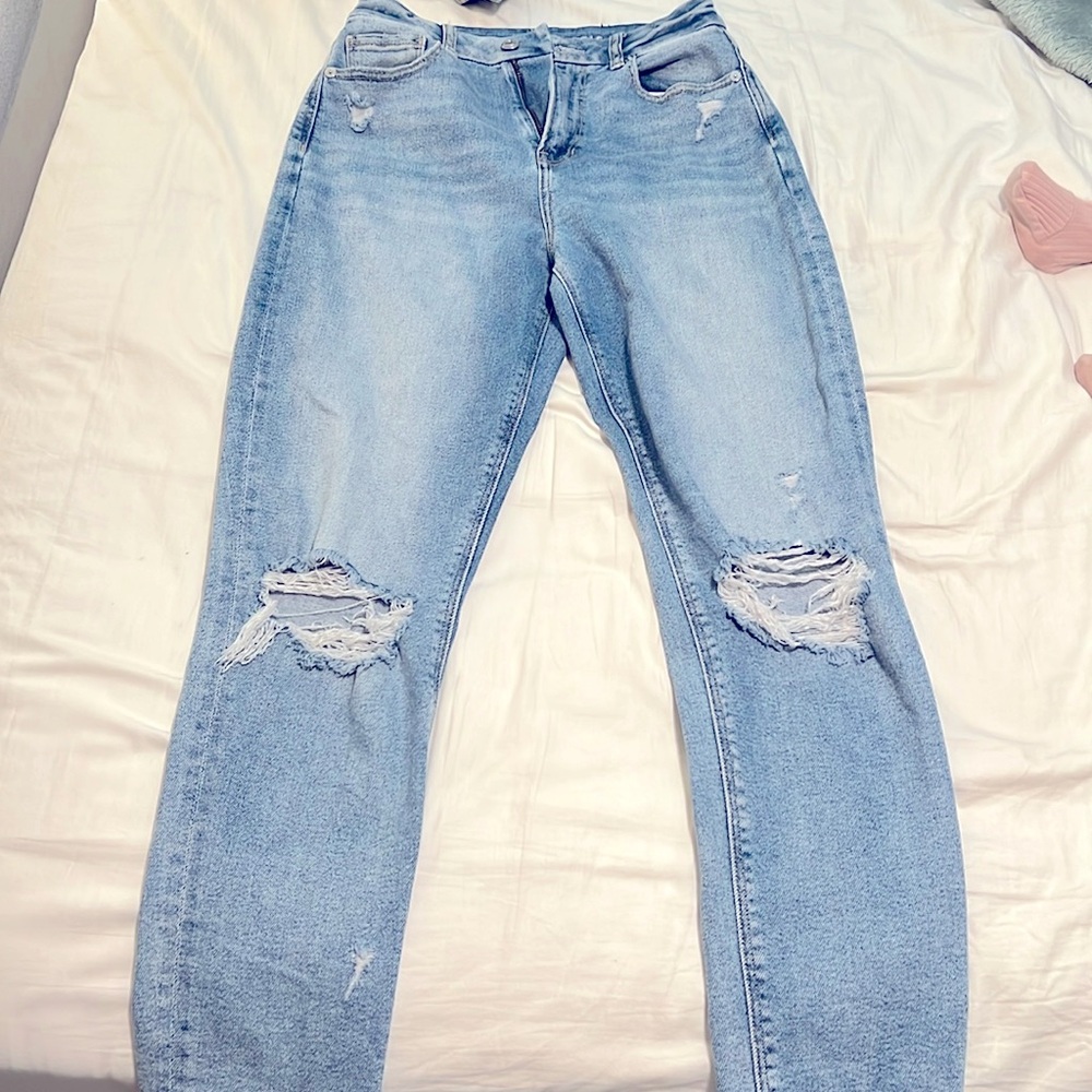 American eagle size 2 curvy mom jeans (worn once or twice)